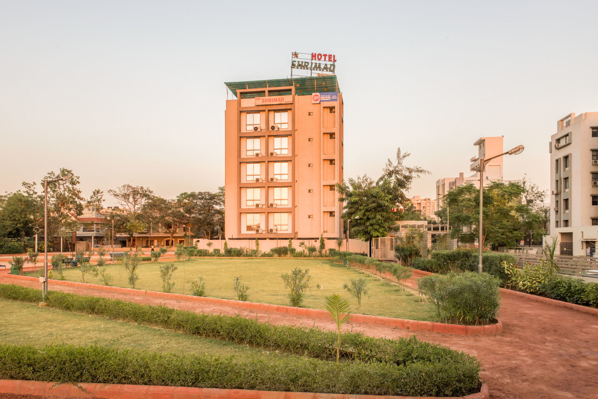 Hotel Treebo Trend Shrimad Residency Ahmadábád Exteriér fotografie